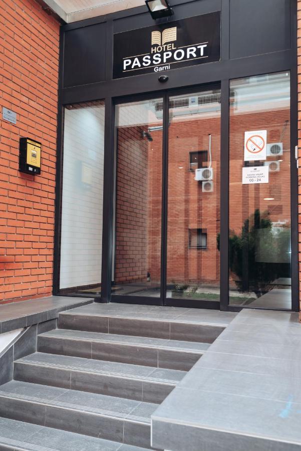 Hotel Passport Belgrad Exteriör bild