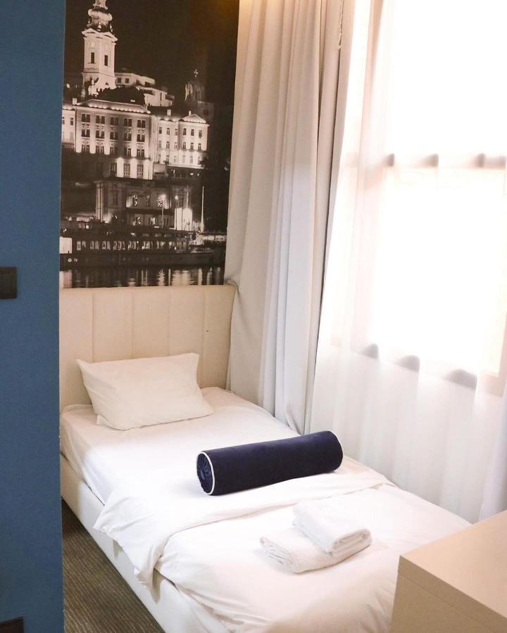Hotel Passport Belgrad Exteriör bild