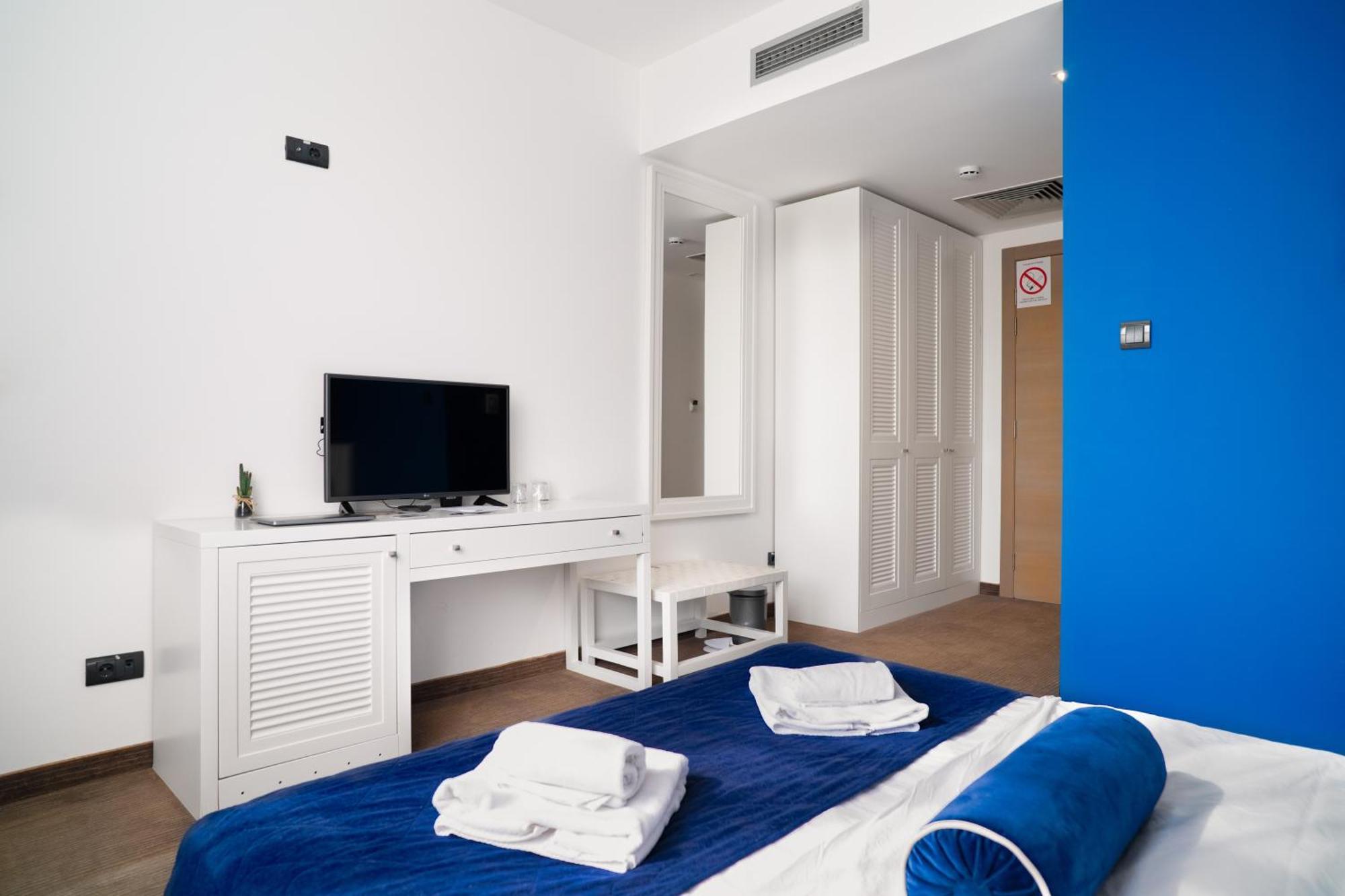 Hotel Passport Belgrad Exteriör bild