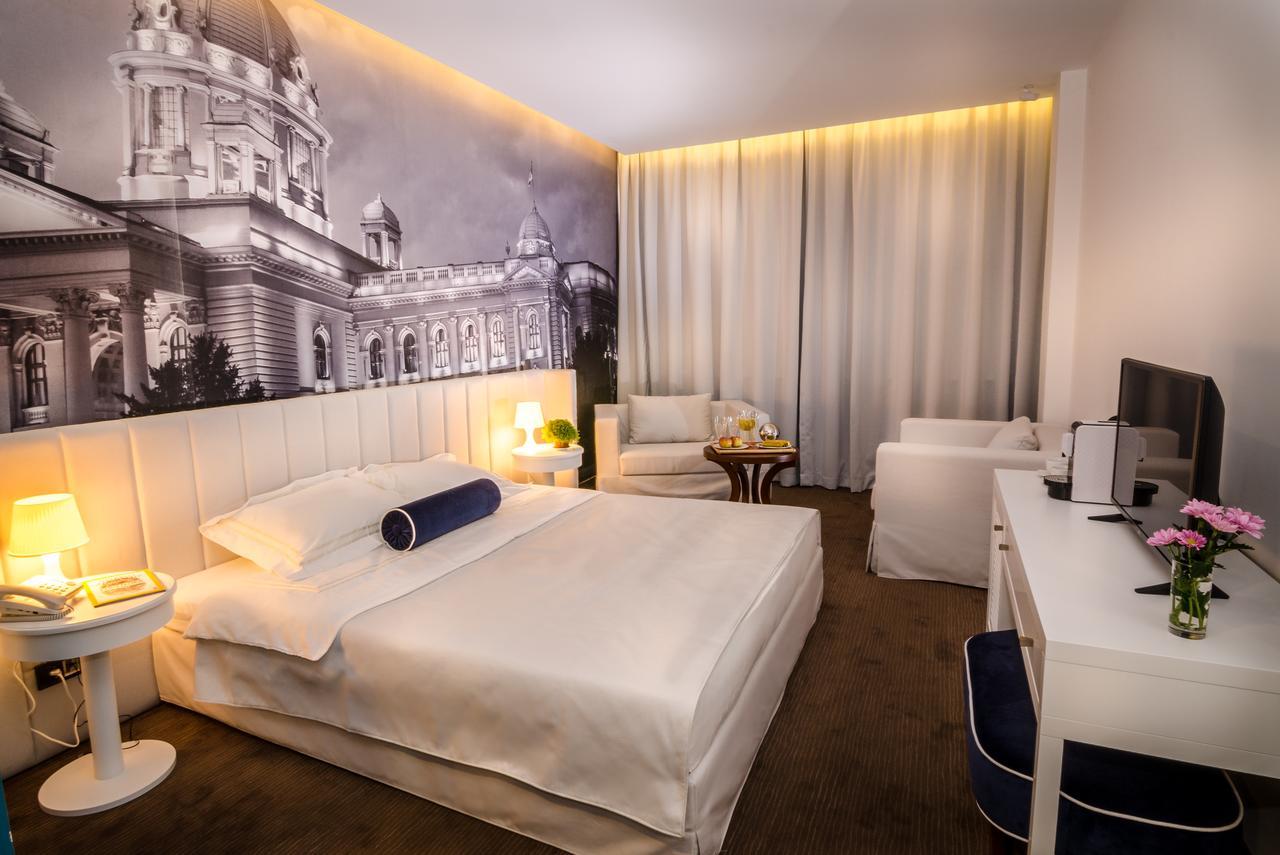 Hotel Passport Belgrad Rum bild