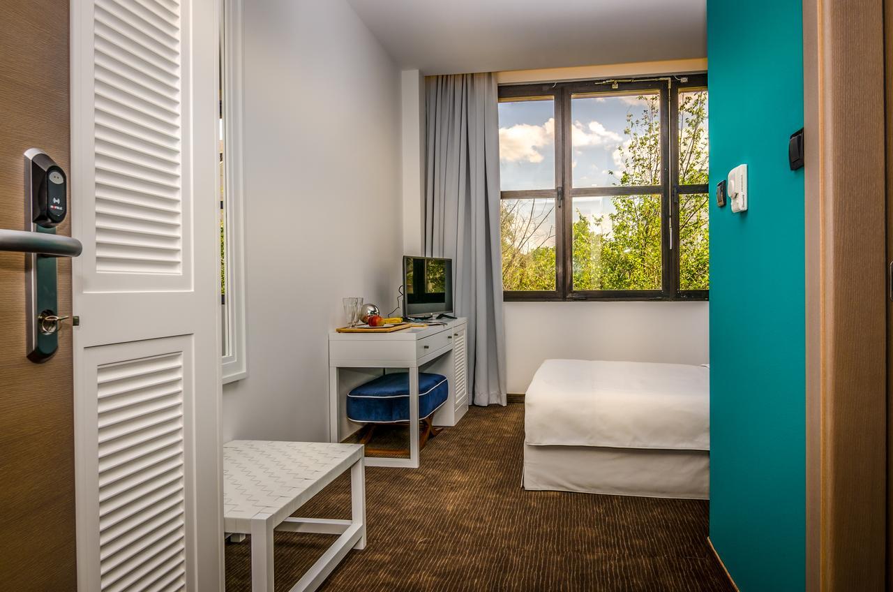 Hotel Passport Belgrad Exteriör bild